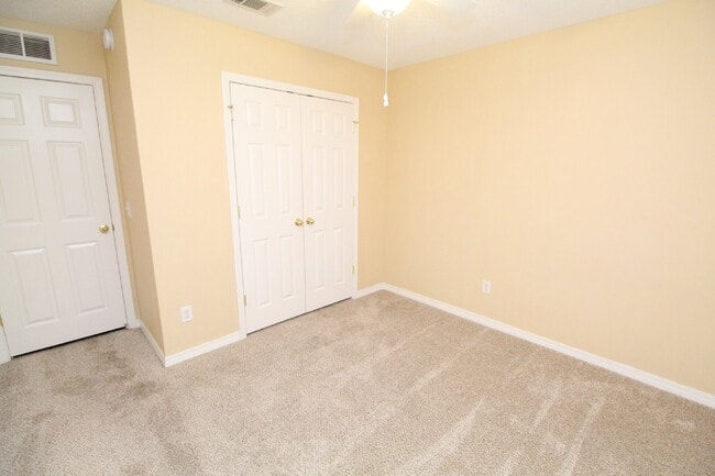 Building Photo - Beautiful Family Home Near Top Schools & N...