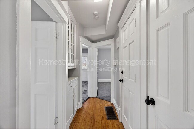 Building Photo - 3923 Miami St