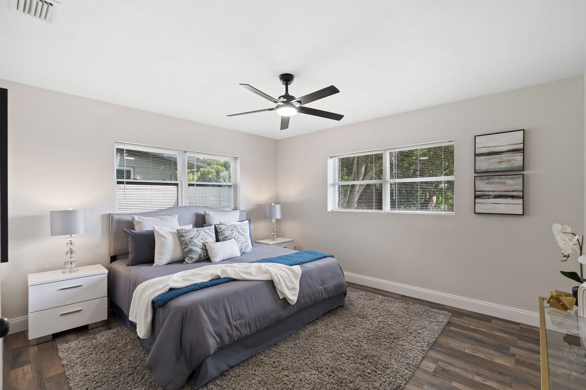 Building Photo - 505 Lake Shore Dr