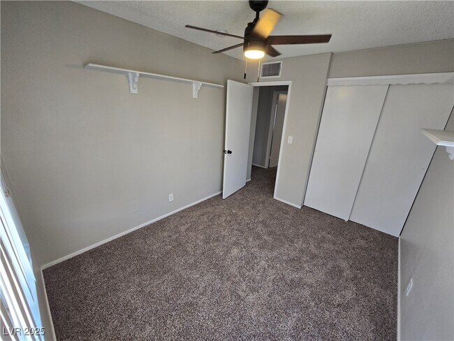 Building Photo - 7550 Silver Leaf Way