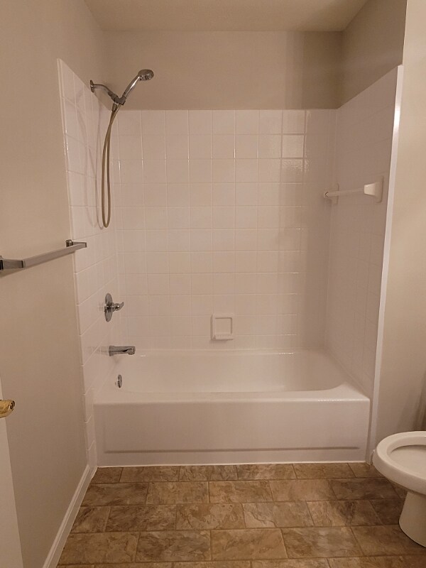 Building Photo - 9802 Legends Creek Dr