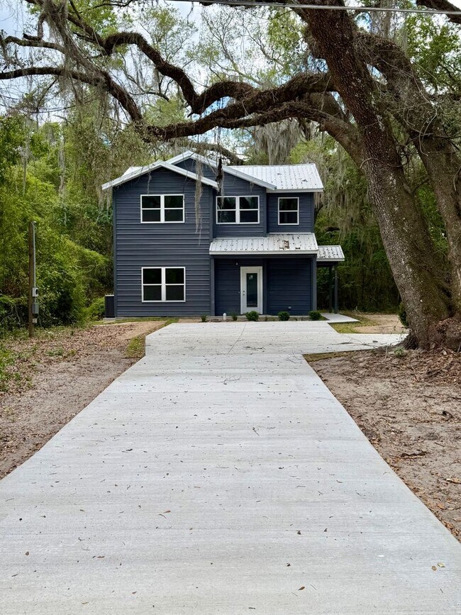 Building Photo - 4409 NW 31st Ave