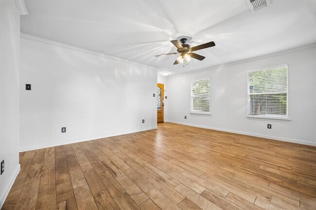 Building Photo - 12429 Drummond Dr