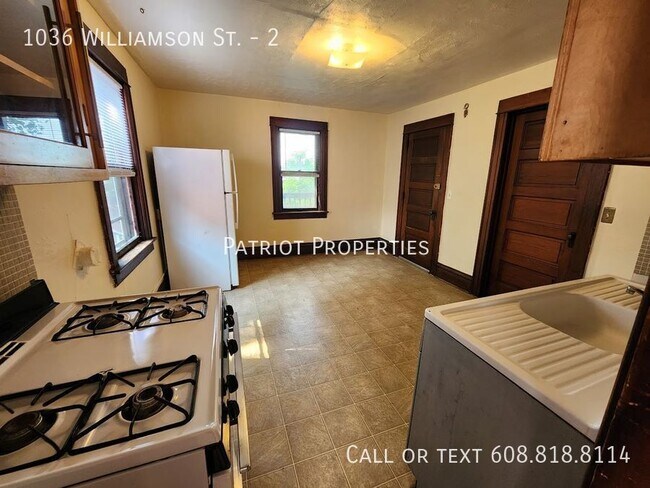 Building Photo - 1036 Williamson St