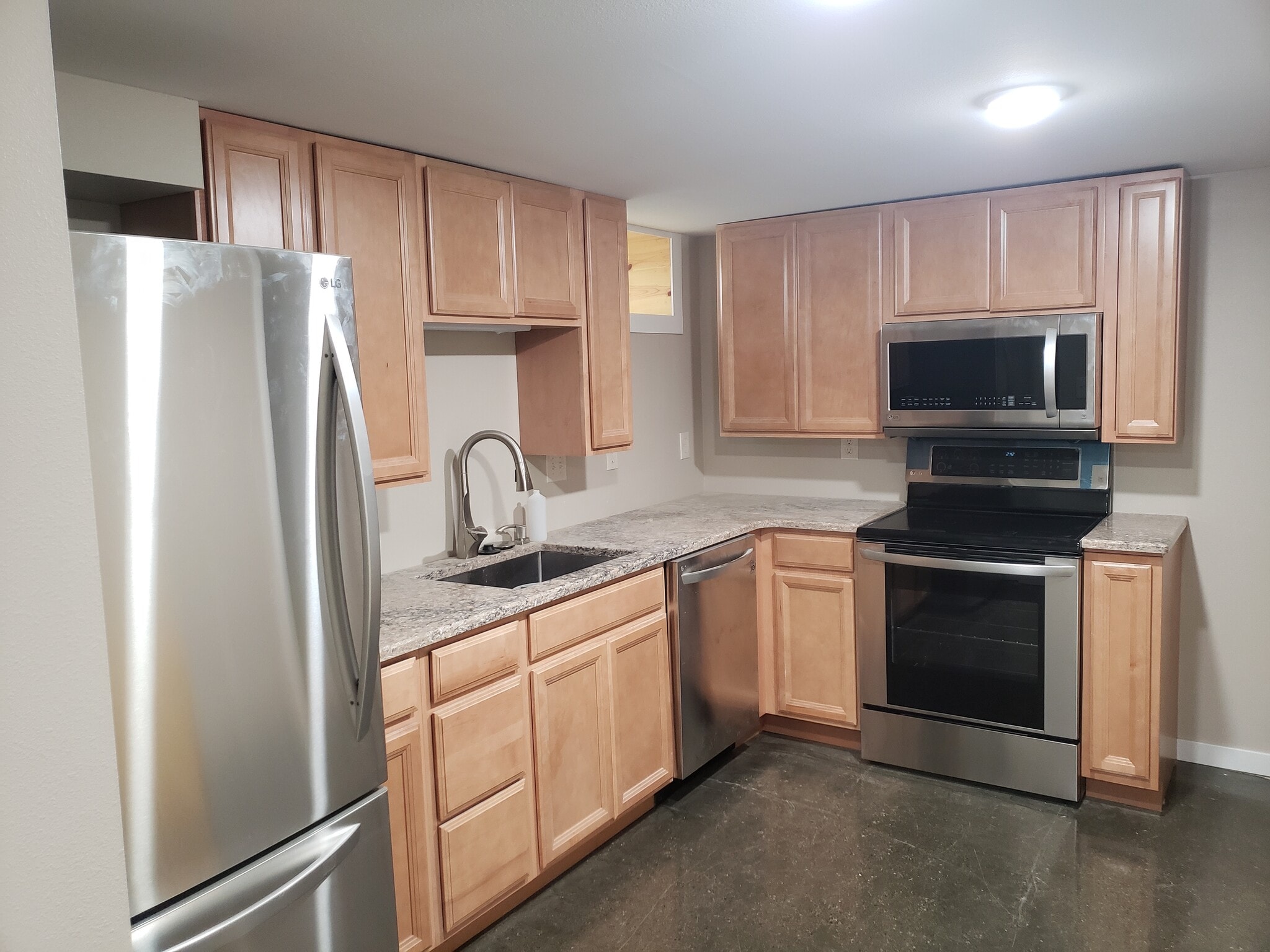 Building Photo - 1429 10th St N