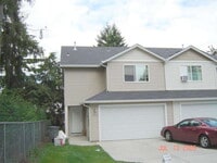 Building Photo - 2-Story Townhouse