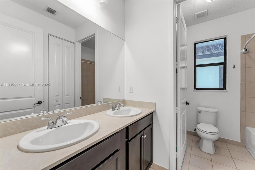 Building Photo - 9881 W 34th Ave