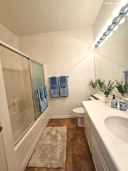 Building Photo - 7666 Park Bay Dr