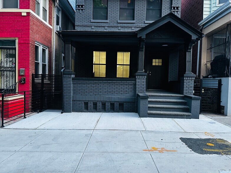 Building Photo - 80 Sunnyside Ave