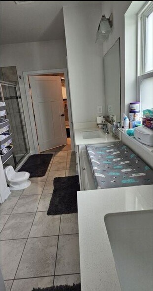 Building Photo - 7017 Old Evergreen Pkwy