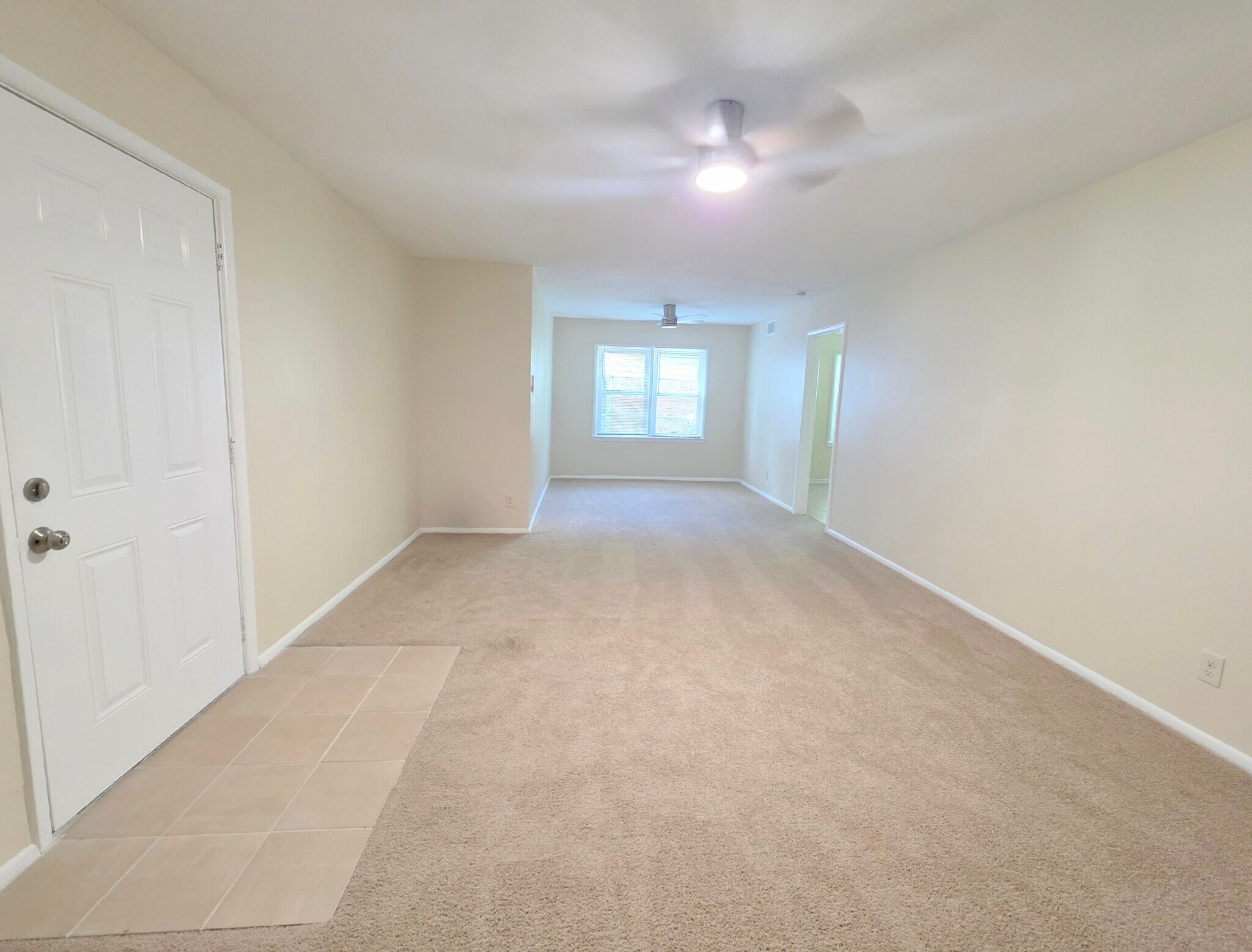 Building Photo - 4014 Sun Valley Dr