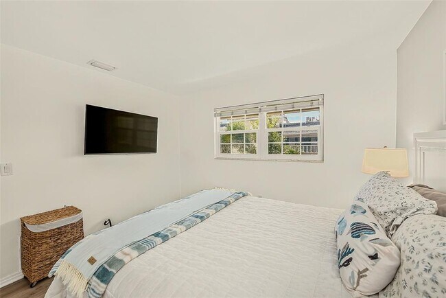 Building Photo - 147 Bluff View Dr