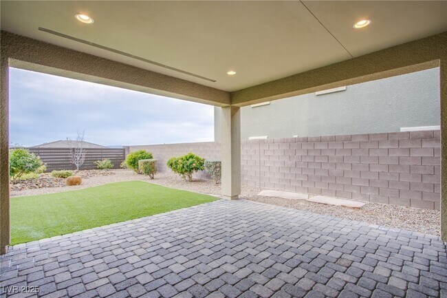 Building Photo - 2141 Havensight Ln