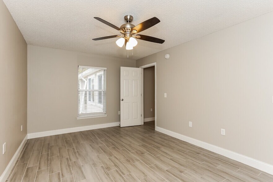 Building Photo - 2623 Cobblestone Forest Cir E
