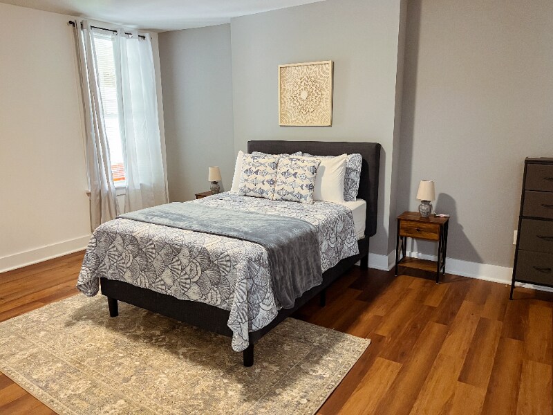 Building Photo - 311 Hinton St