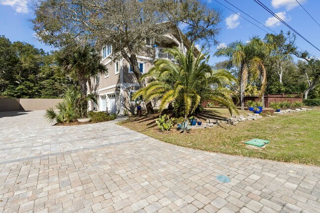 Building Photo - Steps to the Ocean! 3/3, 2198sq', Ocean View, Furnished