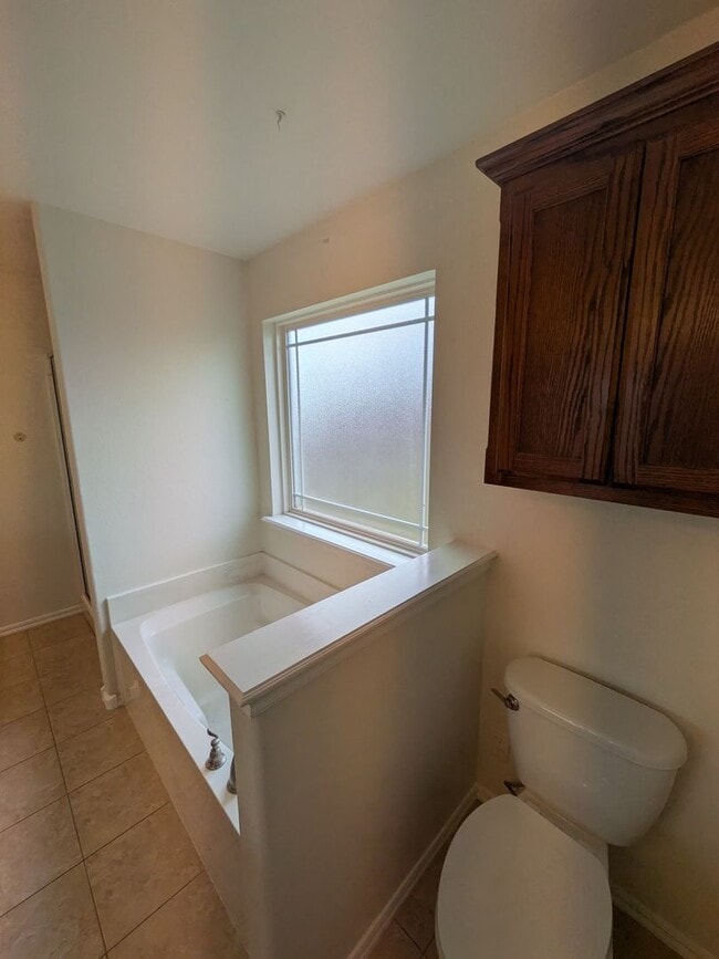 Building Photo - FOR LEASE | Jenks Home | 4 Bed, 2.5 Bath $...