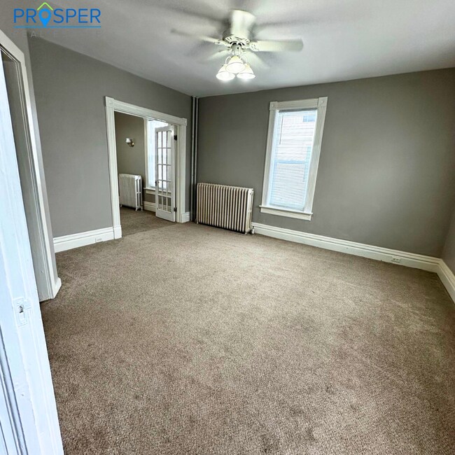 Building Photo - WH1820