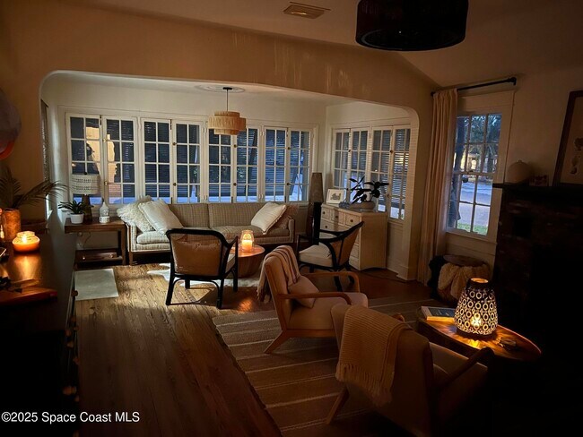 Building Photo - 346 3rd Ave