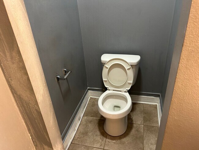 Building Photo - 1944 Milam St