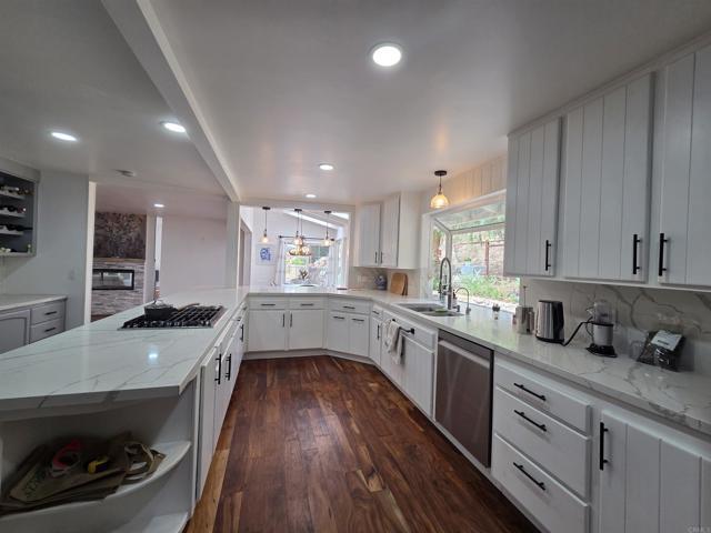Building Photo - 1165 Midway Dr