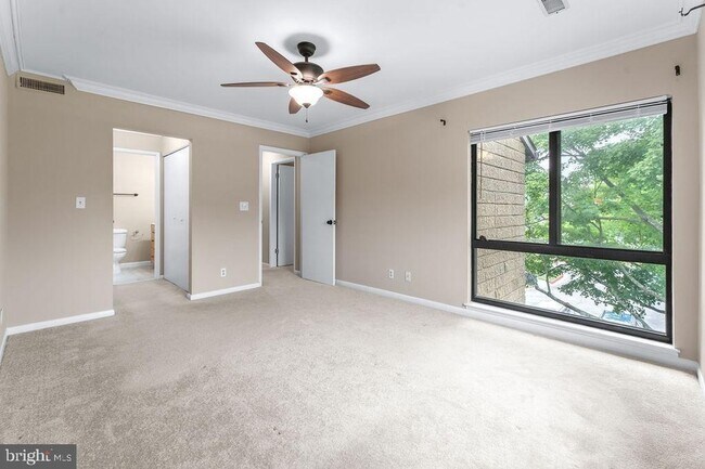 Building Photo - 6099 Majors Ln