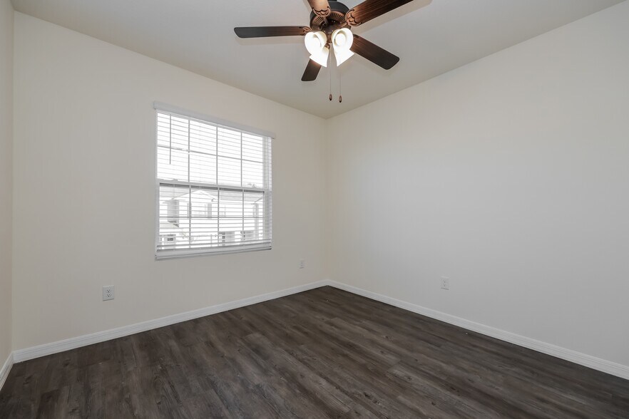 Building Photo - 11835 Stoneport Pl