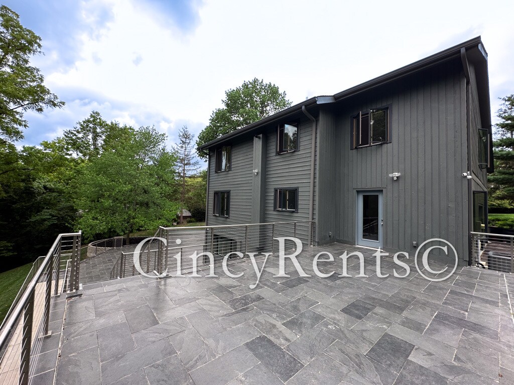 Building Photo - 7716 Creekwood Ln