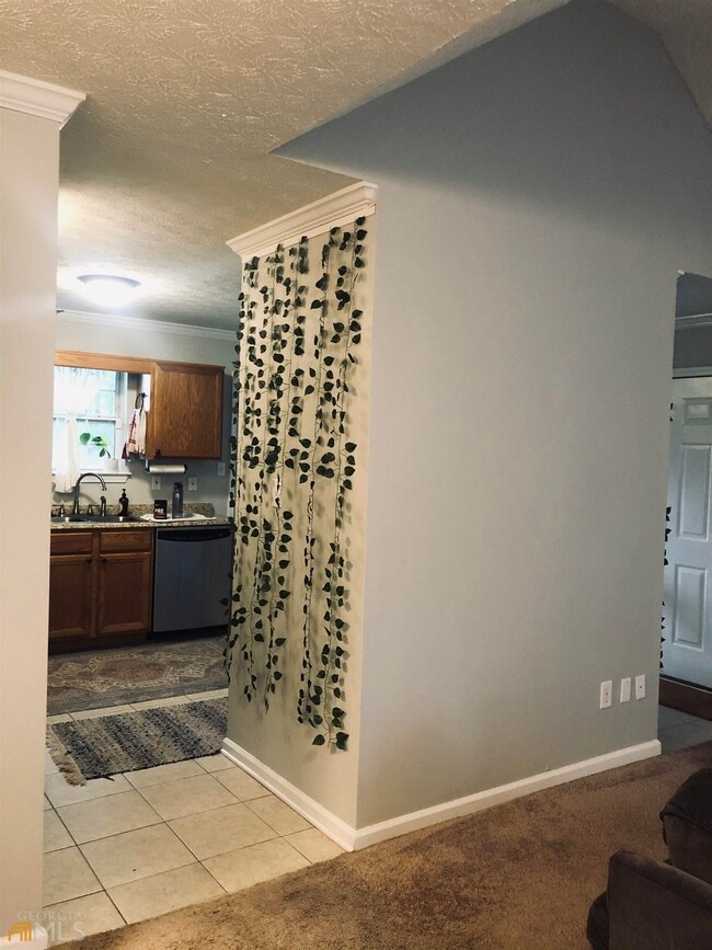 Building Photo - 85 Emerald Dr