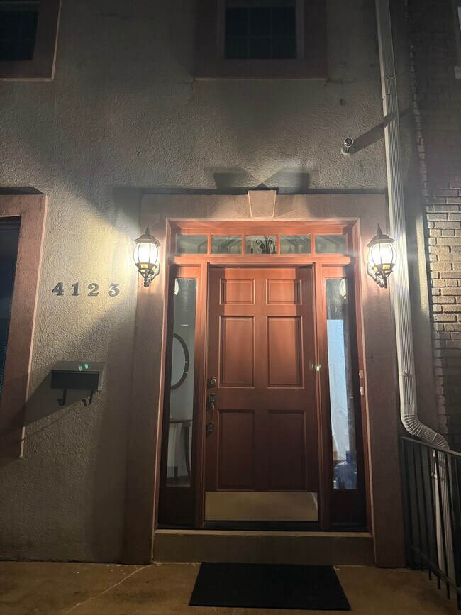 Building Photo - 4123 Connecticut Ave NW