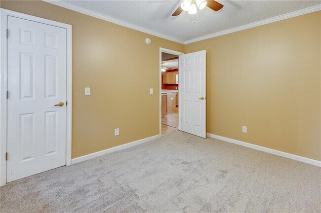 Building Photo - 6057 Gaines Ferry Rd