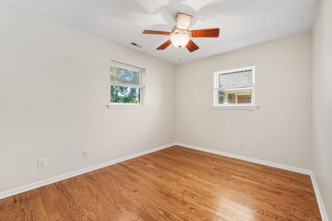 Building Photo - 1017 Onslow St