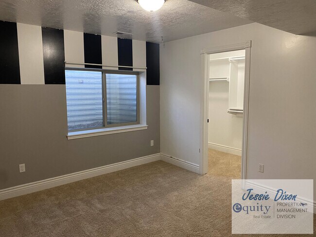 Building Photo - 2747 S 1475 W