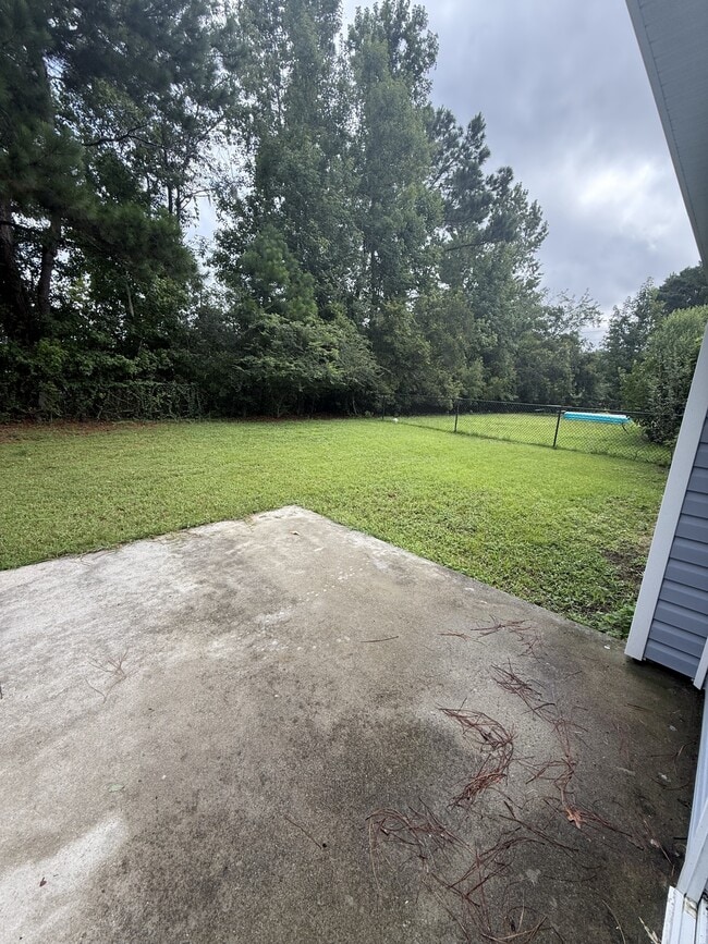 Building Photo - 4 Applemint Ln