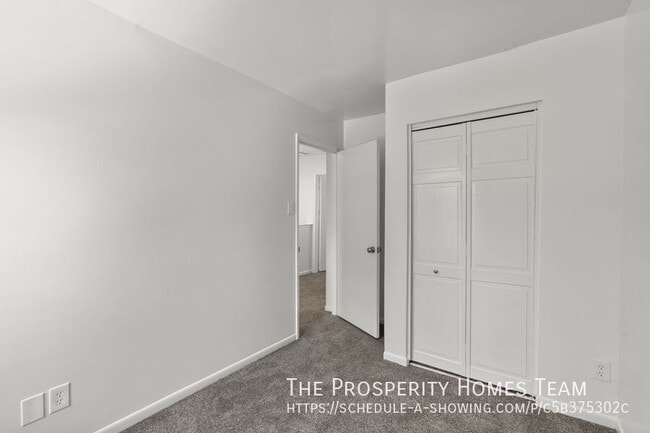 Building Photo - 8774 Tamar Dr