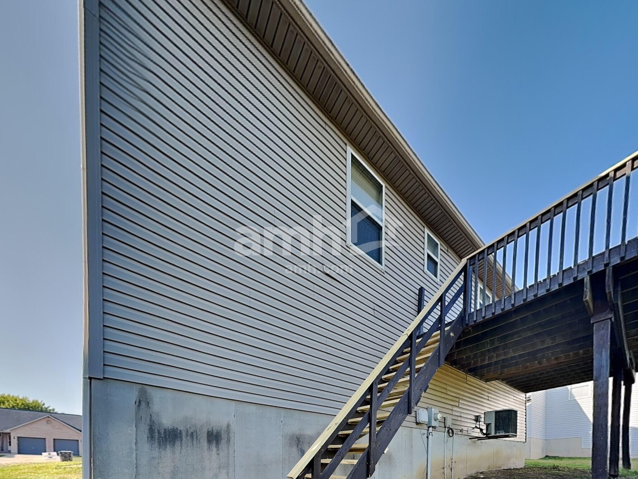 Building Photo - 2776 Shamu Dr