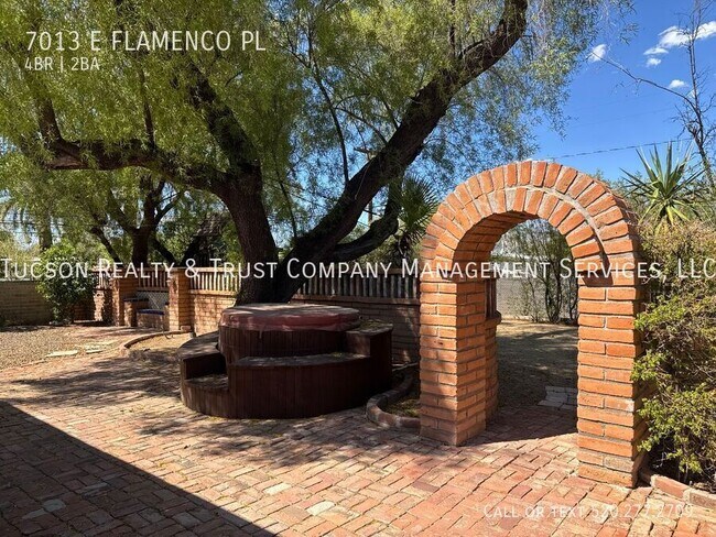 Building Photo - 7013 Flamenco Pl