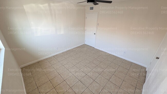 Building Photo - 3306 Gardenia Ave