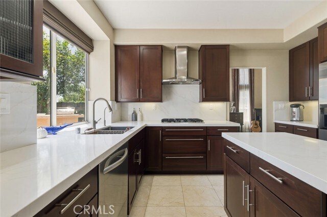 Building Photo - 4640 E Somerton Ave