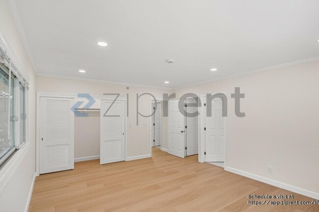 Building Photo - 14927 Jerries Dr