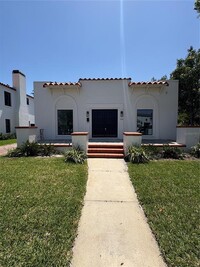Building Photo - 3610 W San Juan St