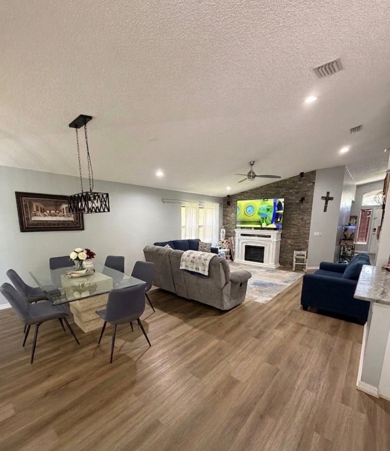 Building Photo - 6407 Whit Ct