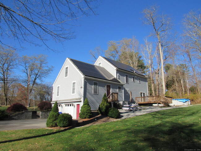 Building Photo - 108 Middlesex Ave