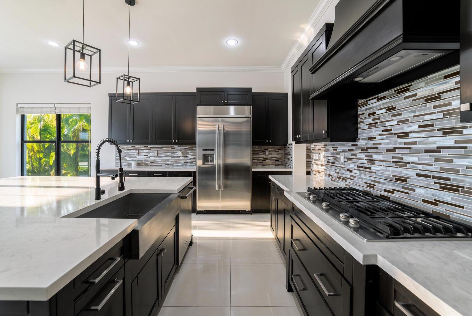 Building Photo - 9065 Watercrest Cir E