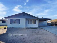 Building Photo - 162 E Grove Ave