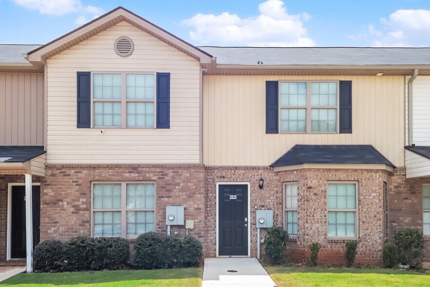 Primary Photo - 2825 Marlin Dr