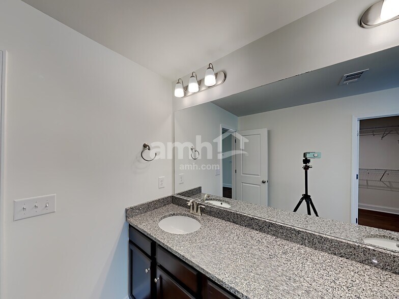 Building Photo - 416 Tributary Ln