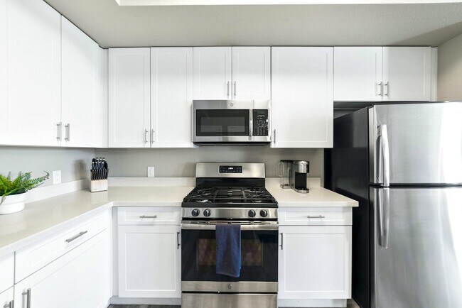 Building Photo - 375 Harbour Cove Dr