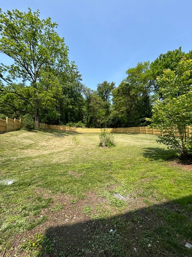 Building Photo - 1521 Adamsville Rd