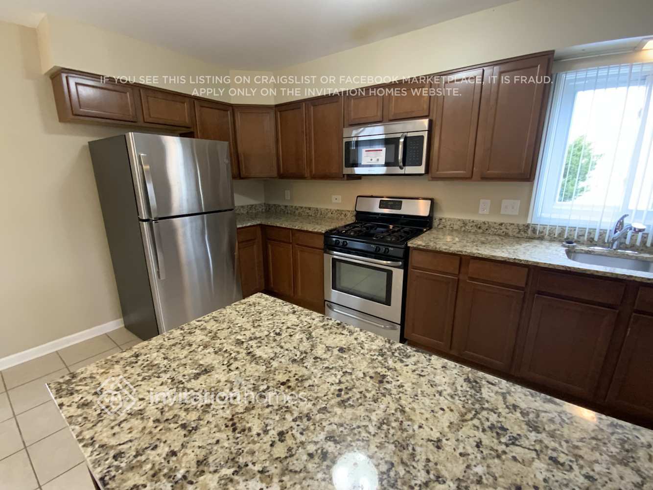 Building Photo - 622 E Le Moyne Ave